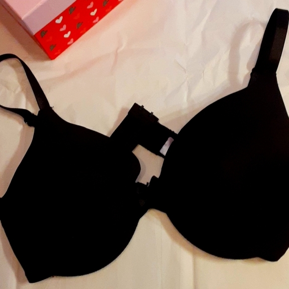 Bra - Picture 1 of 10